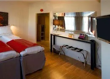 Living Lipp Hotel 3*