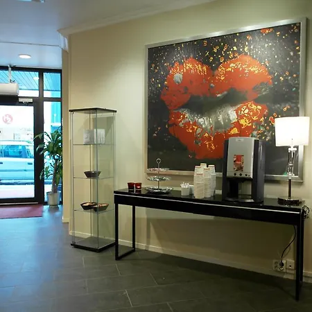Living Lipp Hotel 3*